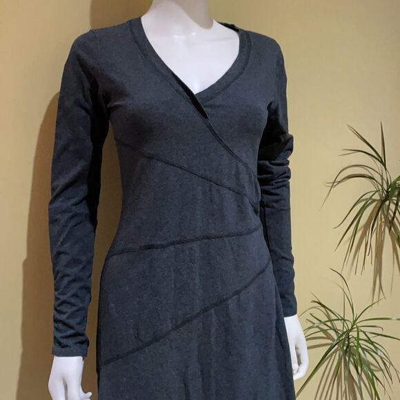 Athleta Woman’s Organic Cotton L/S Dress small - Picture 1 of 8